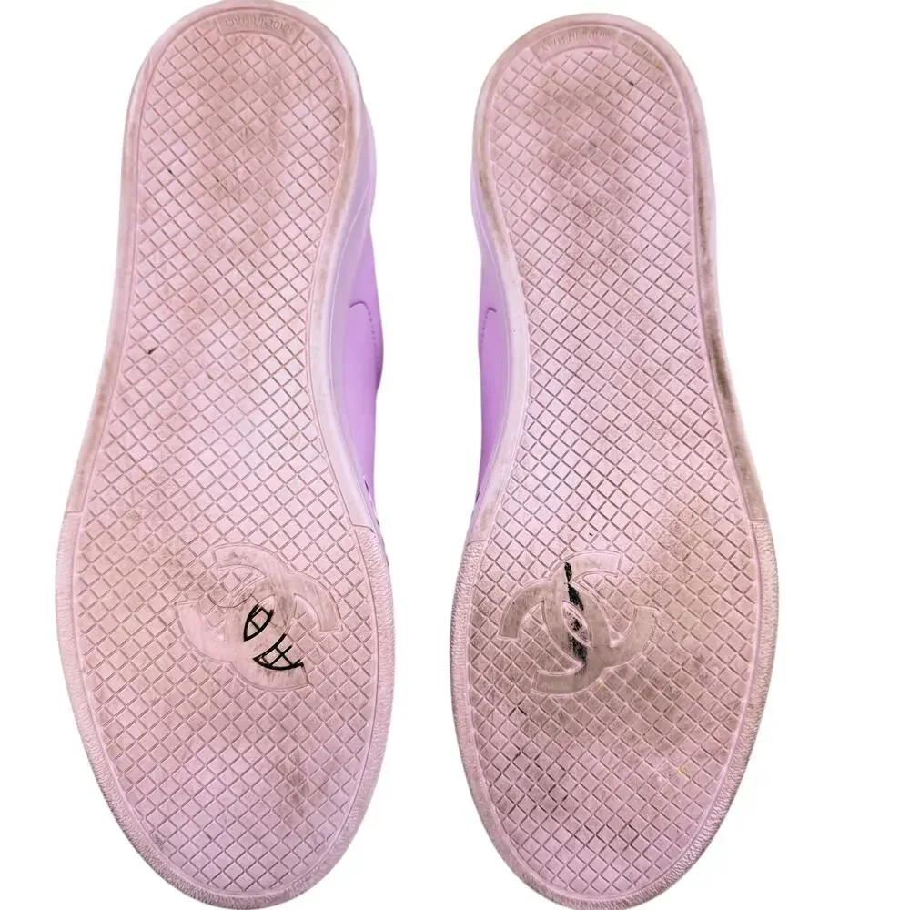 Chanel Weekender Leather CC Logo Low Top Sneakers Pink Size 39